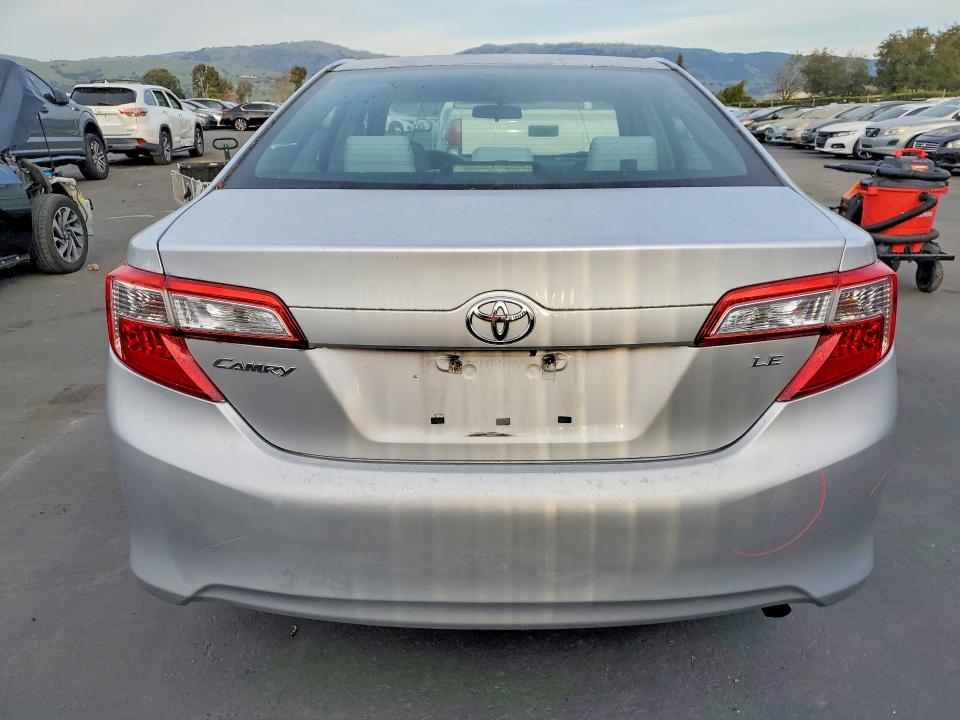 Photo 6 from auction – 2013 TOYOTA CAMRY L with VIN 4T1BF1FK8DU667253