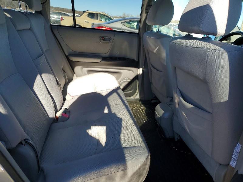 Photo 11 from auction – 2004 TOYOTA HIGHLANDER with VIN JTEEP21A540029418