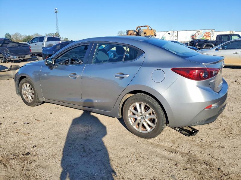 Photo 2 from auction – 2015 MAZDA 3 TOURING with VIN JM1BM1V74F1223332