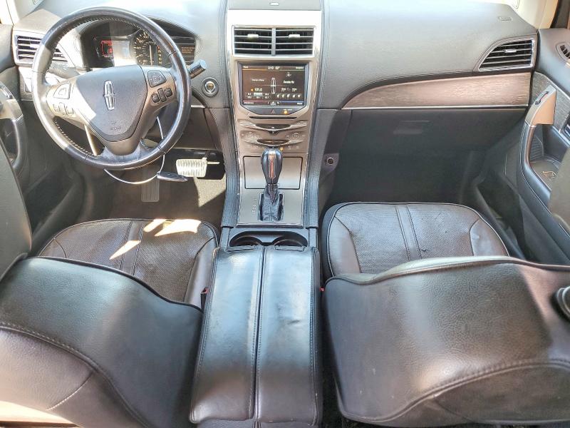 Photo 8 from auction – 2011 LINCOLN MKX with VIN 2LMDJ8JK2BBJ04990