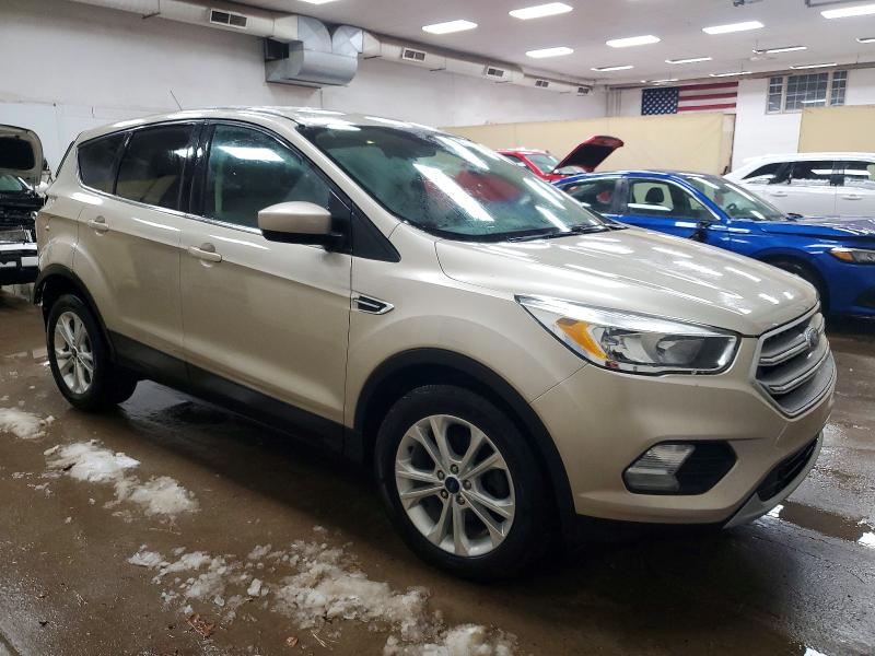 Photo 4 from auction – 2017 FORD ESCAPE SE with VIN 1FMCU0GD1HUC94616