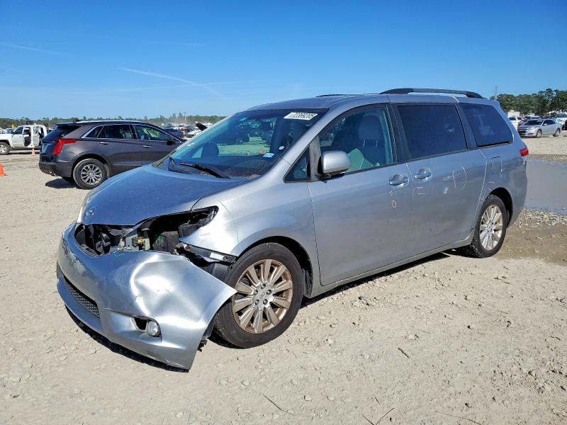 Photo 1 from auction – 2011 TOYOTA SIENNA XLE with VIN 5TDDK3DC1BS002700