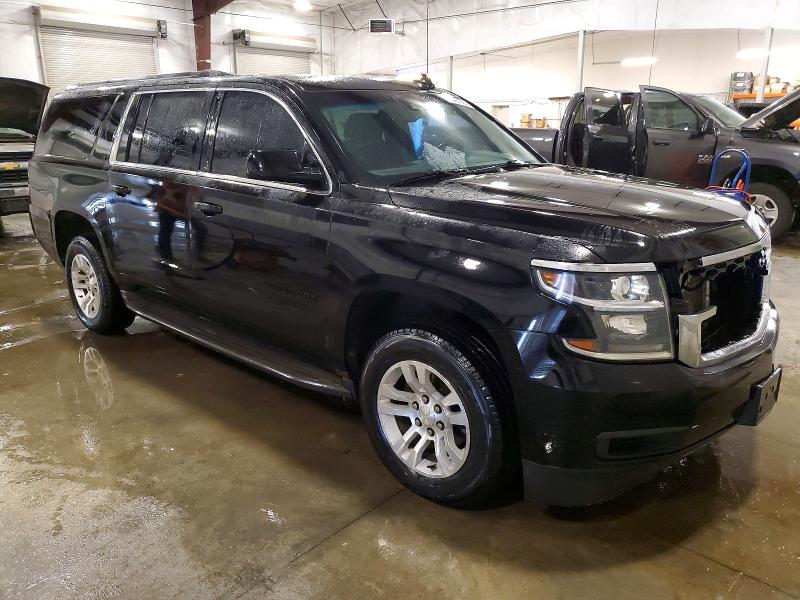 Photo 4 from auction – 2015 CHEVROLET SUBURBAN with VIN 1GNSKJKC4FR604193