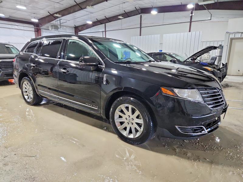 Photo 4 from auction – 2019 LINCOLN MKT with VIN 2LMHJ5NK2KBL04536