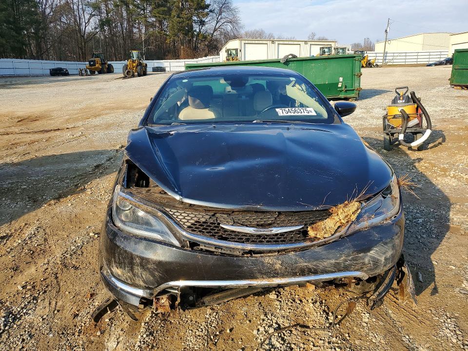 Photo 5 from auction – 2016 CHRYSLER 200 with VIN 1C3CCCABXGN188565