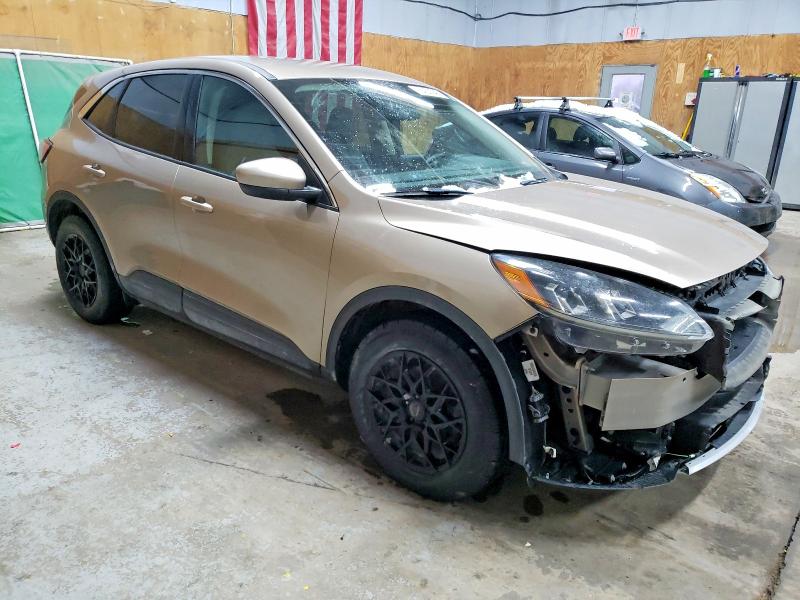 Photo 4 from auction – 2020 FORD ESCAPE SE with VIN 1FMCU0G63LUA53070