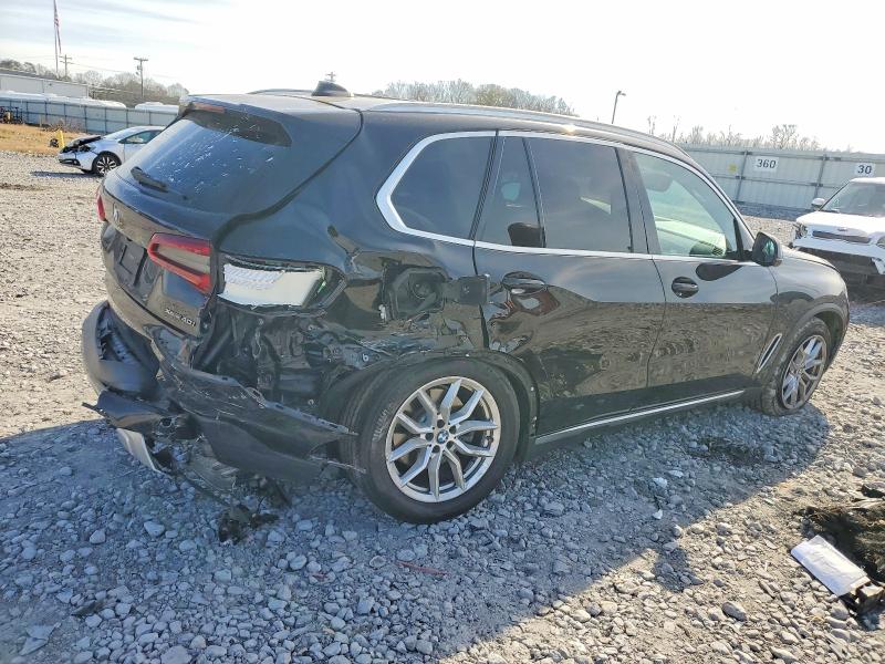 Photo 3 from auction – 2019 BMW X5 XDRIVE4 with VIN 5UXCR6C59KLL26702