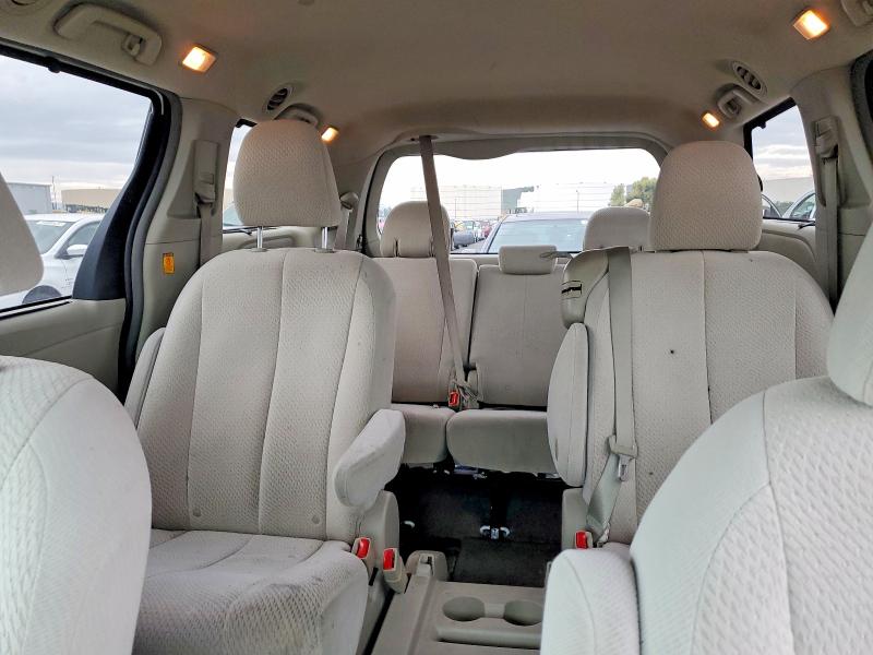 Photo 10 from auction – 2012 TOYOTA SIENNA LE with VIN 5TDKK3DC9CS206363