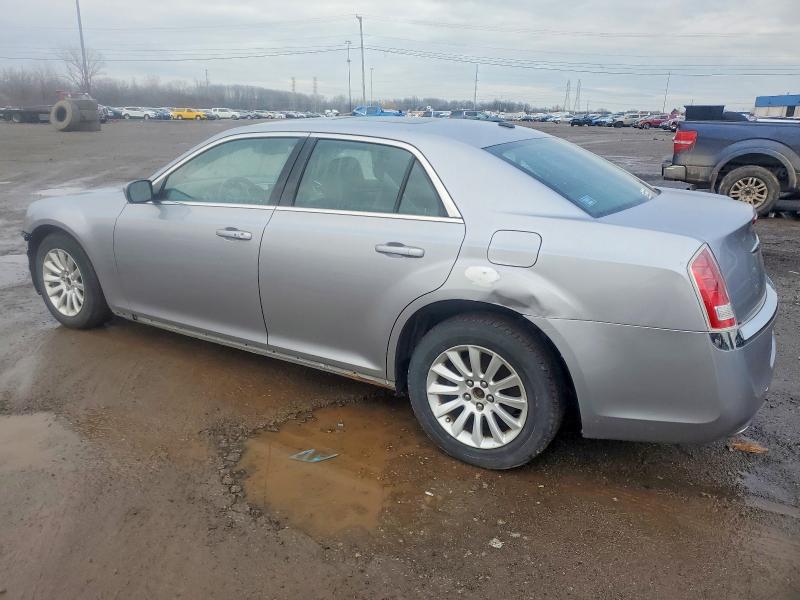 Photo 2 from auction – 2013 CHRYSLER 300 with VIN 2C3CCAAG1DH573033