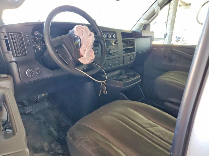 Photo 8 from auction – 2018 CHEVROLET EXPRESS G2 with VIN 1GCWGBFP1J1318470