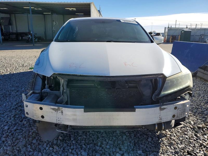 Photo 5 from auction – 2017 ACURA ILX PREMIU with VIN 19UDE2F73HA009897