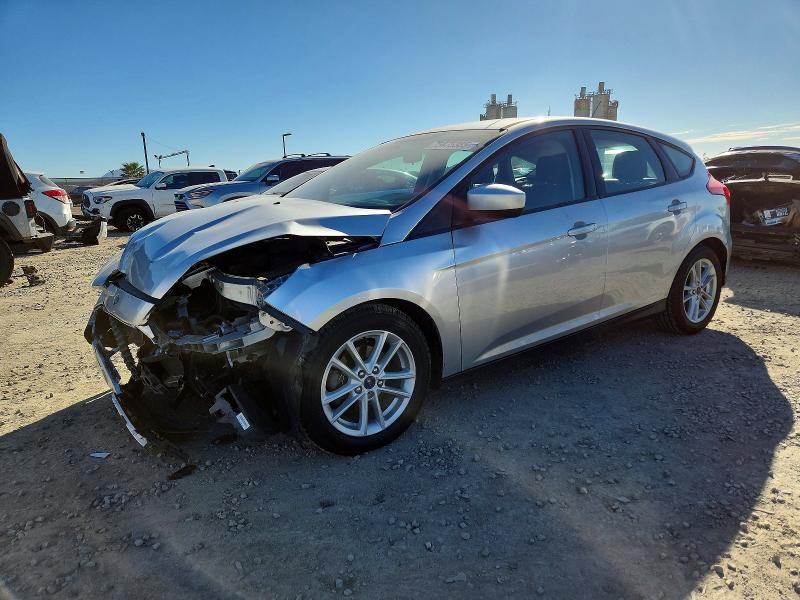 FORD FOCUS SE 2018 with VIN 1FADP3K2XJL229692 - Photo from auction