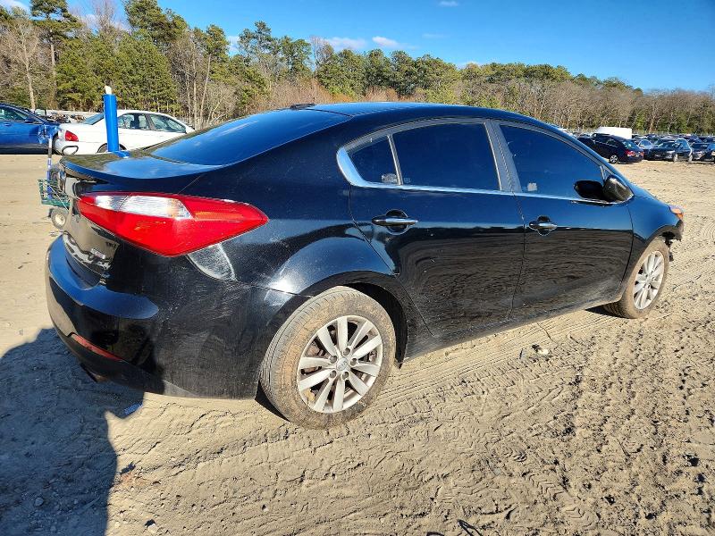 Photo 3 from auction – 2015 KIA FORTE EX with VIN KNAFX4A83F5322304