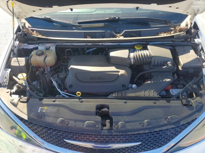 Photo 12 from auction – 2020 CHRYSLER VOYAGER with VIN 2C4RC1DG7LR157790
