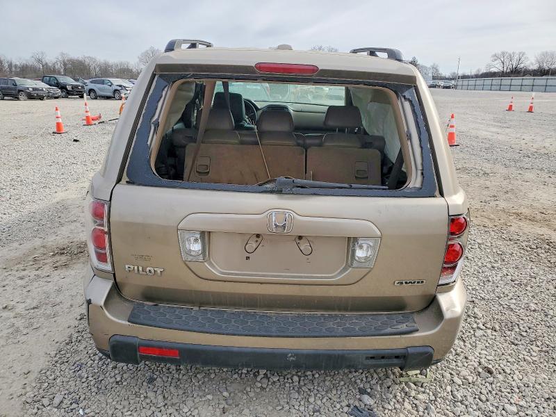 Photo 6 from auction – 2006 HONDA PILOT EX with VIN 2HKYF18646H534338