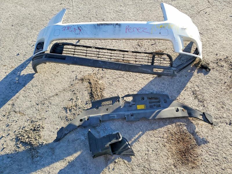 Photo 13 from auction – 2016 TOYOTA HIGHLANDER with VIN 5TDBKRFH5GS335007
