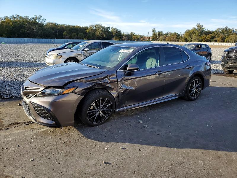 Photo 1 from auction – 2023 TOYOTA CAMRY with VIN 4T1G11AK2PU735465