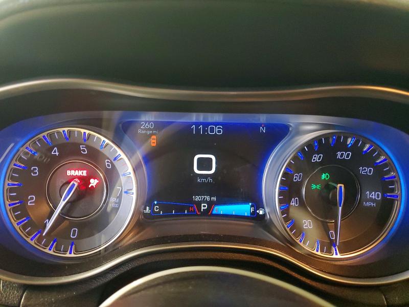Photo 9 from auction – 2018 CHRYSLER 300 with VIN 2C3CCAKGXJH304362