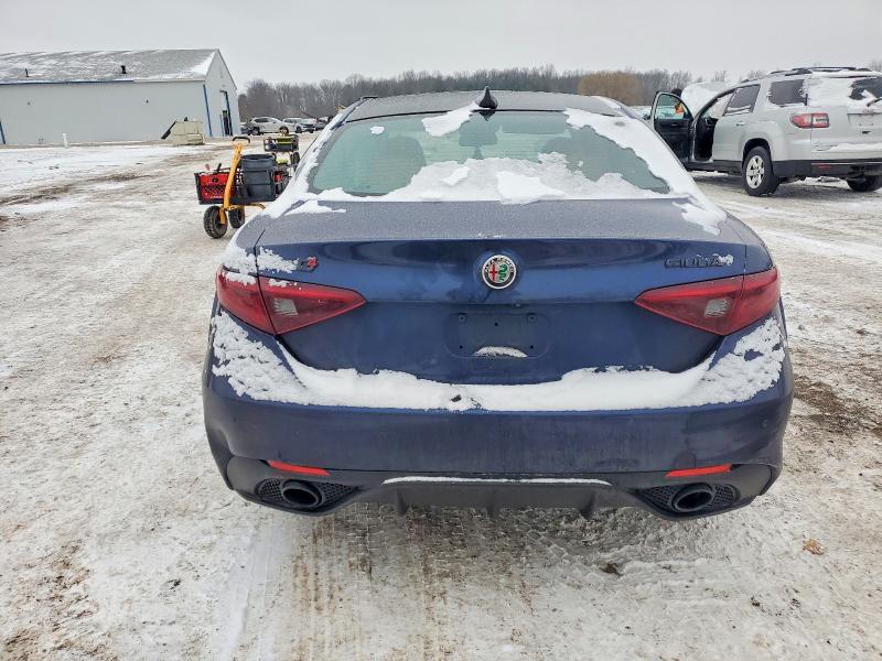 Photo 6 from auction – 2019 ALFA ROMEO GIULIA with VIN ZARFANAN4K7598169