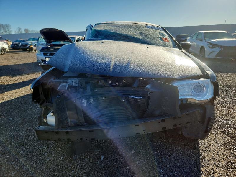 Photo 5 from auction – 2015 CHRYSLER 300 LIMITE with VIN 2C3CCAAG4FH899122