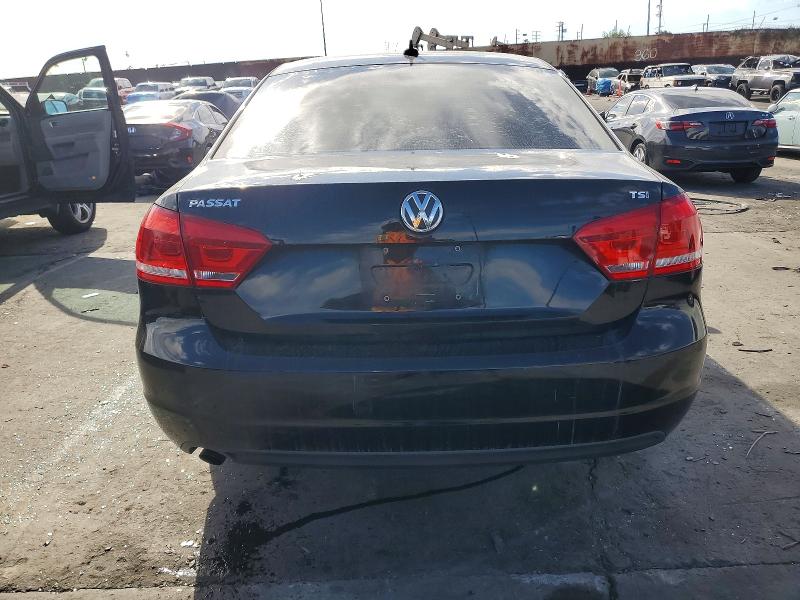 Photo 6 from auction – 2015 VOLKSWAGEN PASSAT S with VIN 1VWAT7A37FC038312