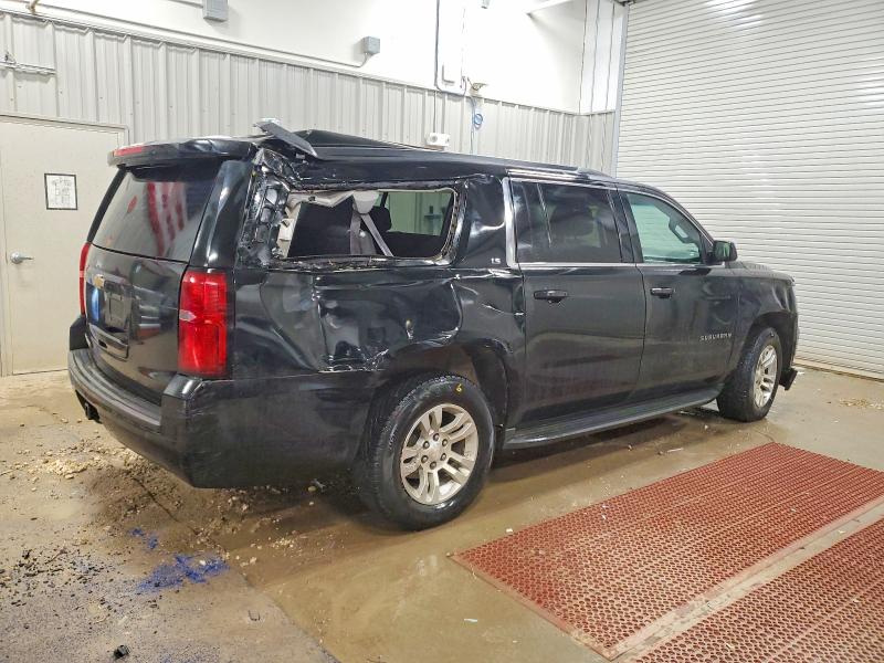 Photo 3 from auction – 2016 CHEVROLET SUBURBAN with VIN 1GNSKGEC2GR231011