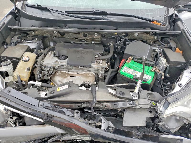 Photo 12 from auction – 2018 TOYOTA RAV4 with VIN JTMZFREV8JD130729