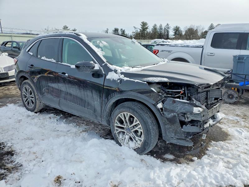 Photo 4 from auction – 2022 FORD ESCAPE with VIN 1FMCU9H92NUB42659