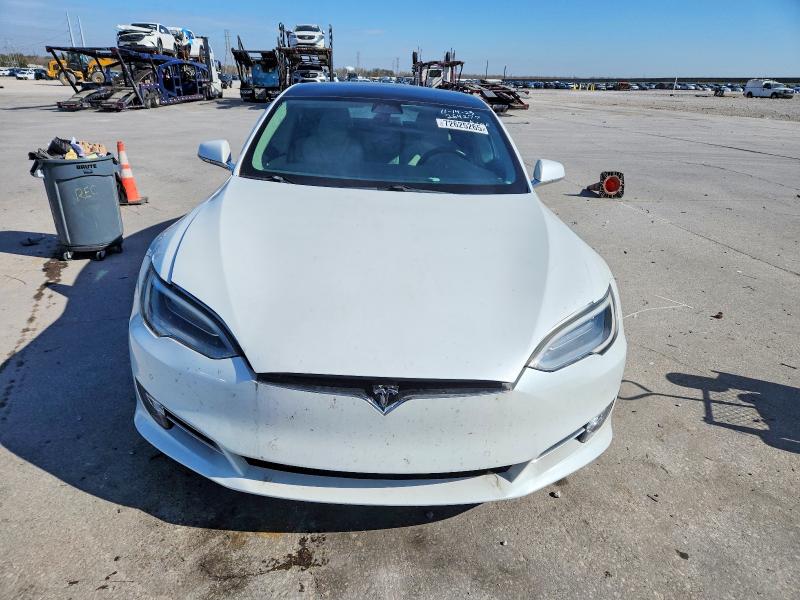 Photo 5 from auction – 2018 TESLA MODEL S with VIN 5YJSA1E20JF264277