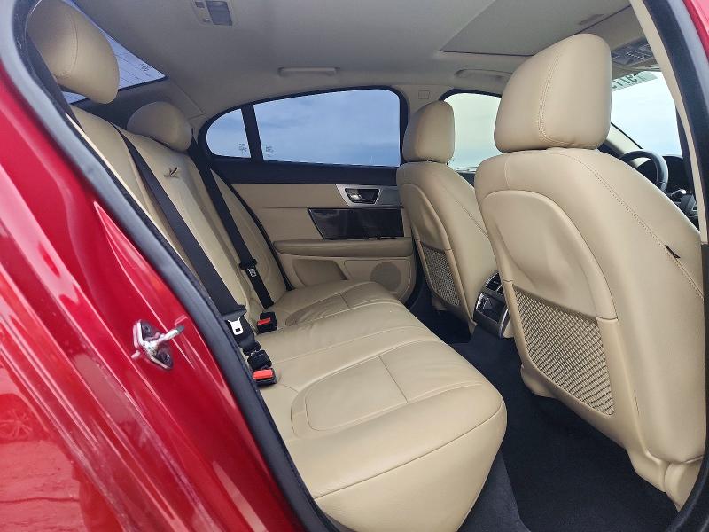 Photo 10 from auction – 2013 JAGUAR XF with VIN SAJWJ0EF6D8S86658