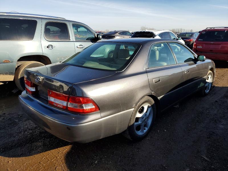 Photo 3 from auction – 2000 LEXUS ES with VIN JT8BF28G1Y0272152