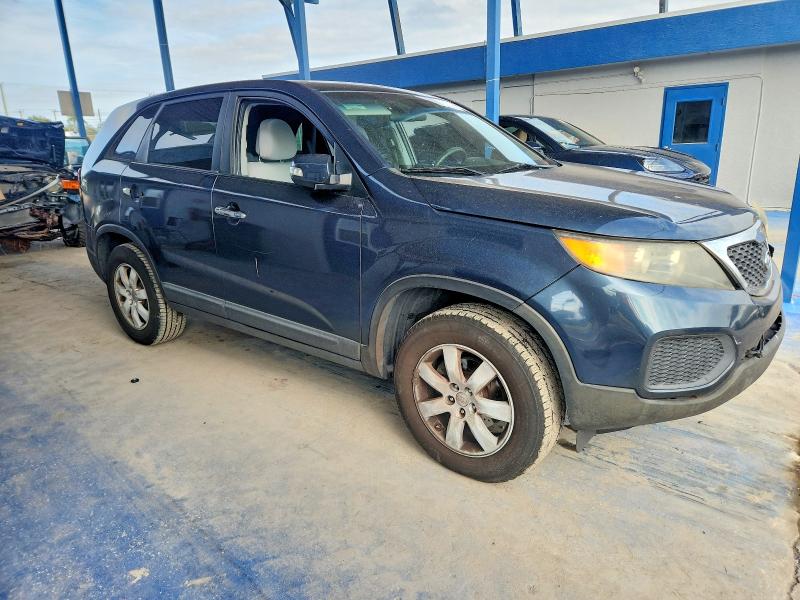 Photo 4 from auction – 2011 KIA SORENTO with VIN 5XYKT3A10BG083158
