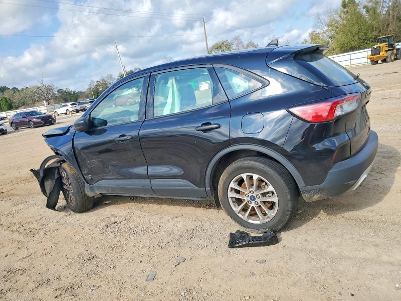 Photo 2 from auction – 2020 FORD ESCAPE S with VIN 1FMCU0F66LUC75328