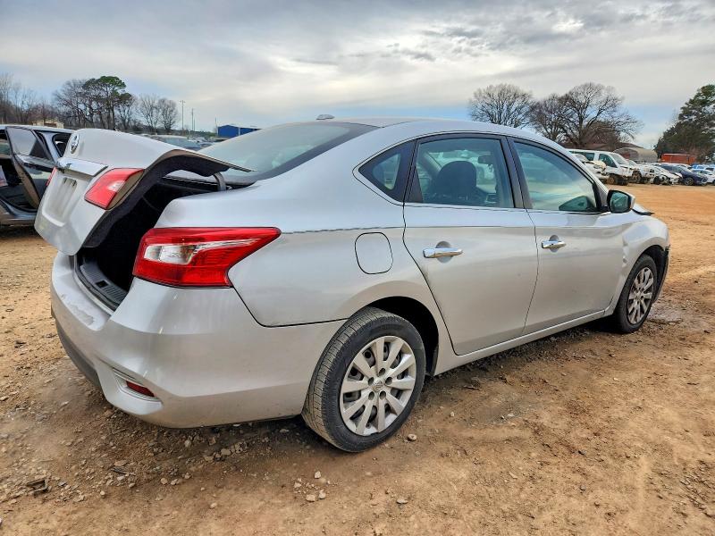 Photo 3 from auction – 2016 NISSAN SENTRA S with VIN 3N1AB7AP2GL643081