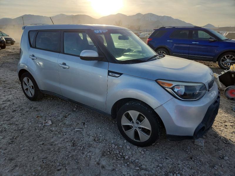 Photo 4 from auction – 2015 KIA SOUL with VIN KNDJN2A21F7810870