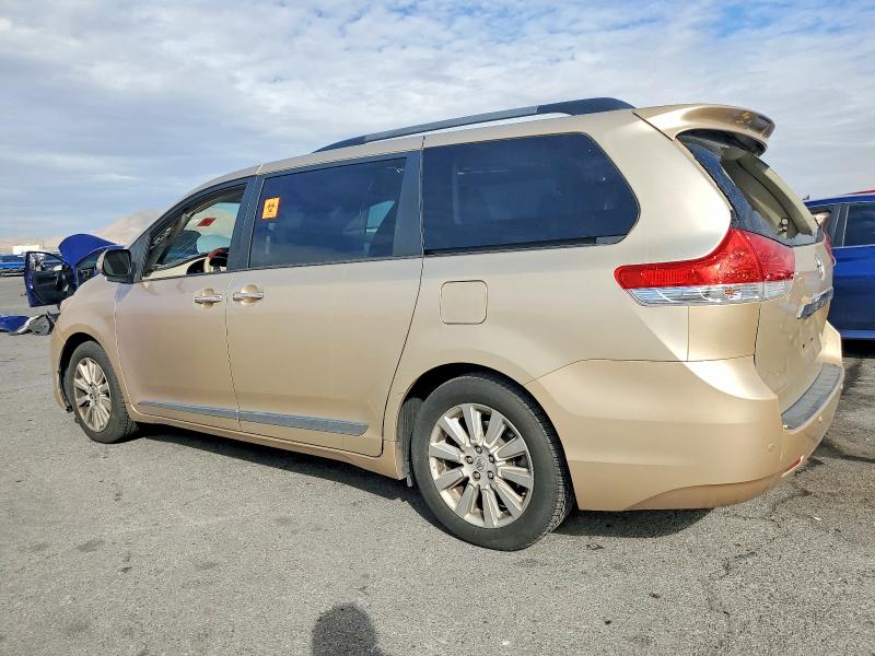 Photo 2 from auction – 2014 TOYOTA SIENNA XLE with VIN 5TDYK3DC2ES513838
