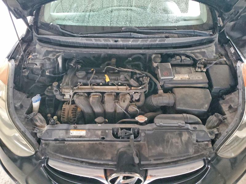 Photo 11 from auction – 2012 HYUNDAI ELANTRA GL with VIN 5NPDH4AE0CH085456