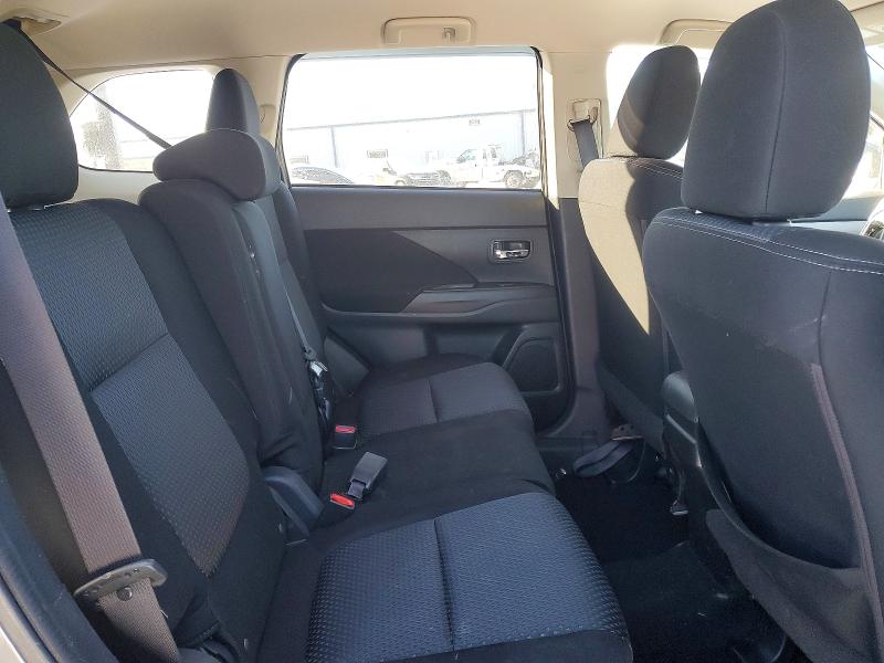 Photo 10 from auction – 2016 MITSUBISHI OUTLANDER with VIN JA4AD2A33GZ028260