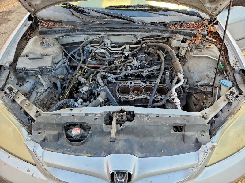 Photo 11 from auction – 2005 HONDA CIVIC with VIN 2HGES15135H590447