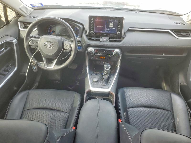 Photo 8 from auction – 2021 TOYOTA RAV4 LIMIT with VIN JTMD6RFV9MD020043