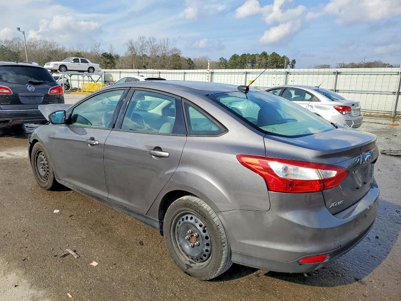 Photo 2 from auction – 2012 FORD FOCUS SE with VIN 1FAHP3F29CL473185
