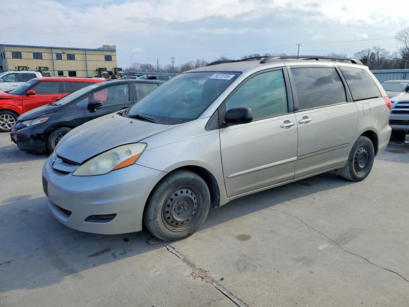 TOYOTA SIENNA CE 2010 with VIN 5TDKK4CC0AS315850 - Photo from auction