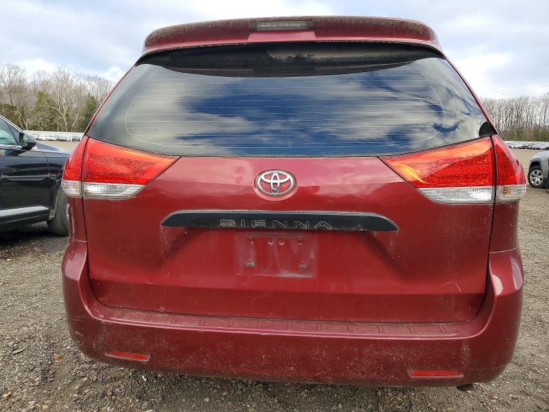 Photo 6 from auction – 2011 TOYOTA SIENNA with VIN 5TDZK3DC4BS129544