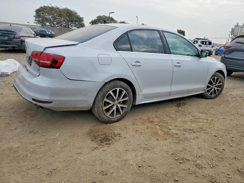 Photo 3 from auction – 2017 VOLKSWAGEN JETTA with VIN 3VWDB7AJ5HM413663