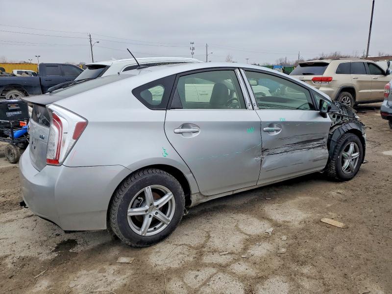 Photo 3 from auction – 2012 TOYOTA PRIUS with VIN JTDKN3DU9C5527888