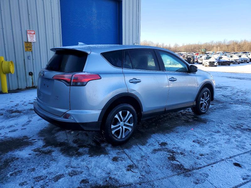 Photo 3 from auction – 2017 TOYOTA RAV4 LE with VIN 2T3BFREV6HW676766