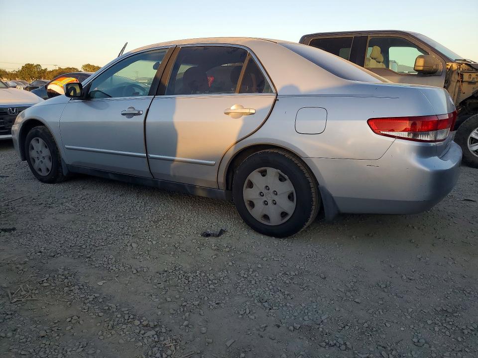 Photo 2 from auction – 2003 HONDA ACCORD LX with VIN JHMCM56333C087751