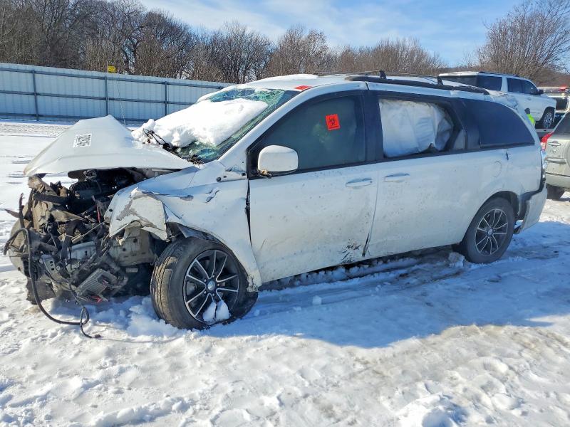 Photo 1 from auction – 2018 DODGE GRAND CARAVAN with VIN 2C4RDGEG0JR223625