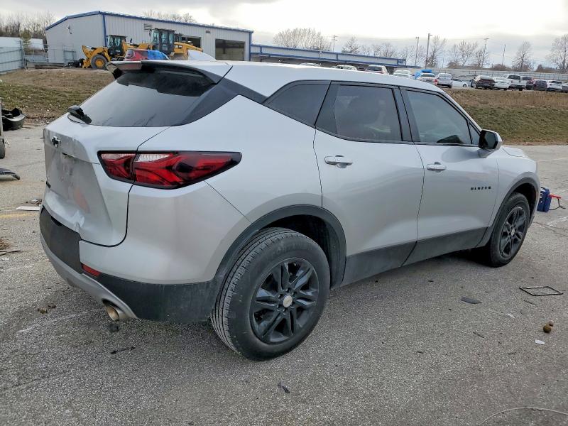 Photo 3 from auction – 2021 CHEVROLET BLAZER with VIN 3GNKBCR44MS585195