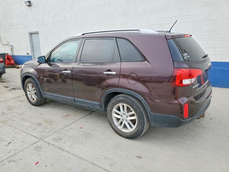 Photo 2 from auction – 2015 KIA SORENTO LX with VIN 5XYKT4A79FG587675
